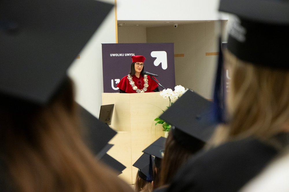 Prorektorka UŁ prof. Dorota Golańska